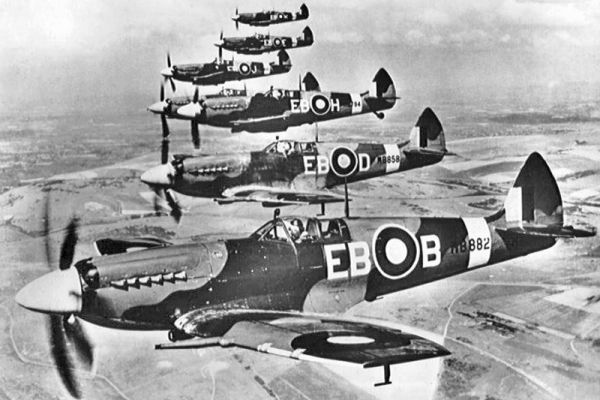 supermarine-spitfire-mkxiiC7BEBBA5-2336-4802-DB30-6C47D8073A97.jpg