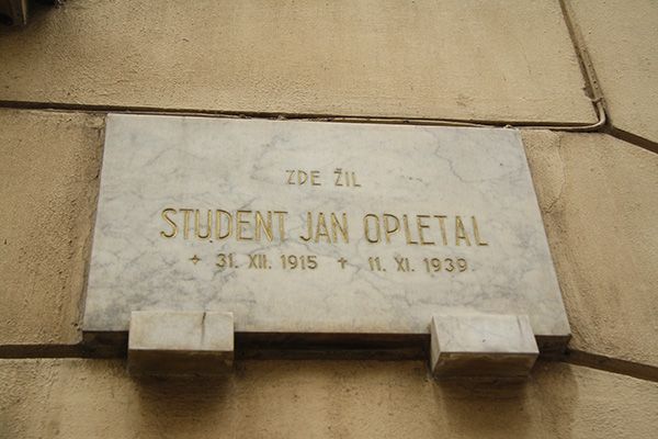 plaque-of-jan-opletal-at-jenstejnska-1-at-jenstejnska-street-in-nove-mesto-prague985A4FE2-B3C2-E429-788C-B1009350183B.jpg