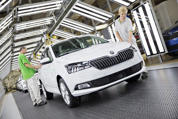 production-of-revised-skoda-fabia-begins-in-mlada-boleslavF0AFE016-53F9-3F10-4521-3981763DD1B1.jpg