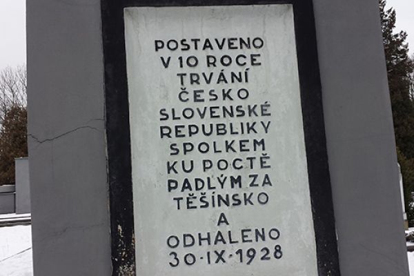 pomnik-orlova-kopie273E5CC6-4790-A023-9E07-D816412BB4D4.jpg
